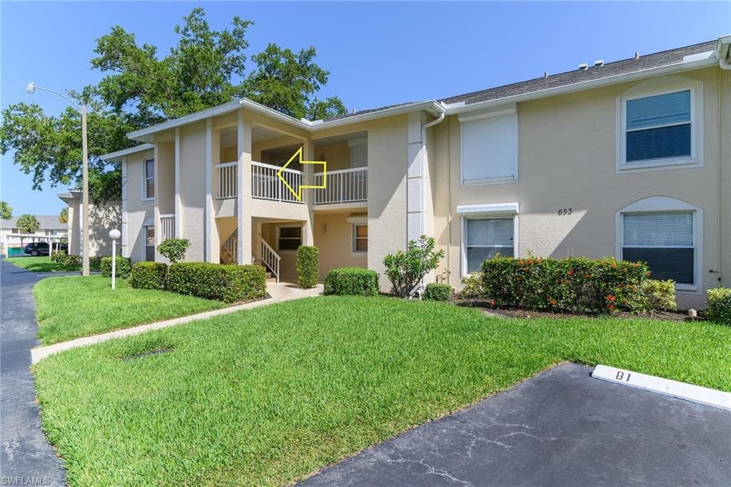 653 Squire CIR 201-1