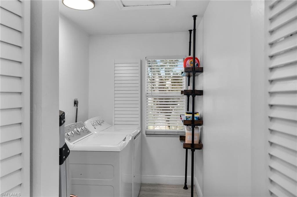 653 Squire CIR 201-20