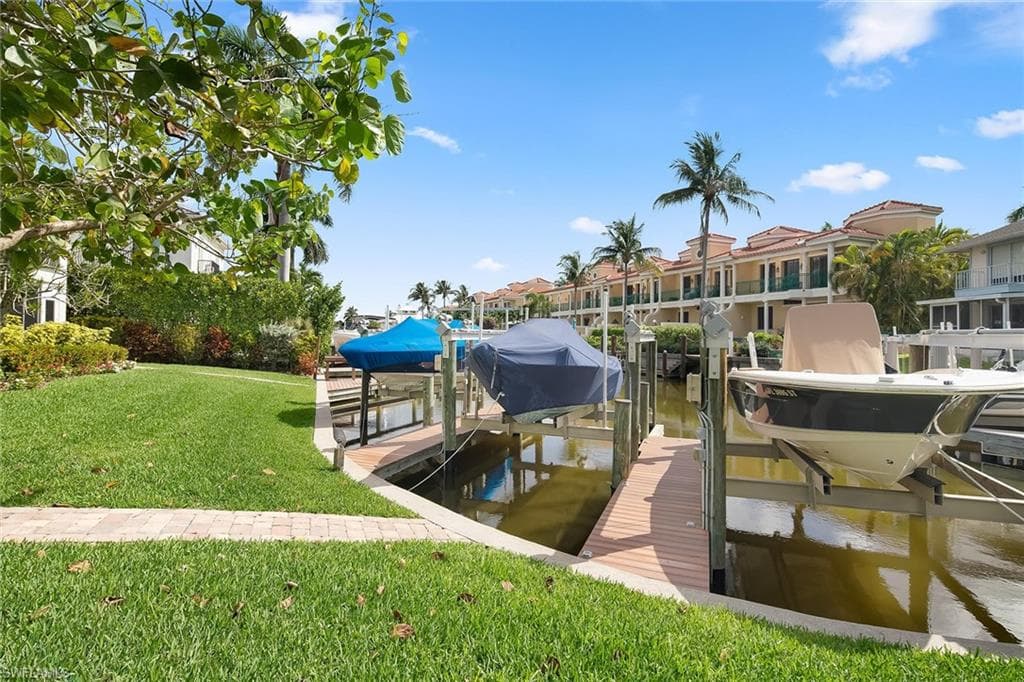 1435 Blue Point AVE 1435-21