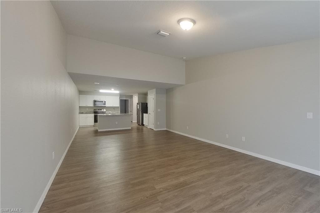 18310 Gibraltar LN-12