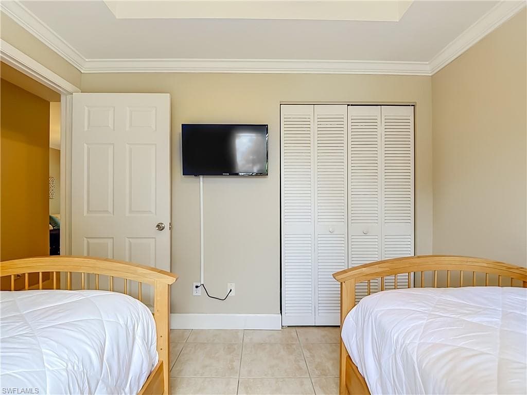 3323 Olympic DR 716-25