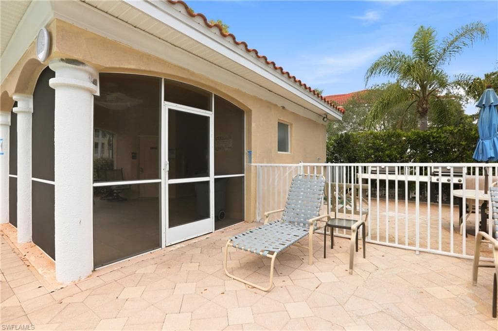 4874 Hampshire CT 303-38