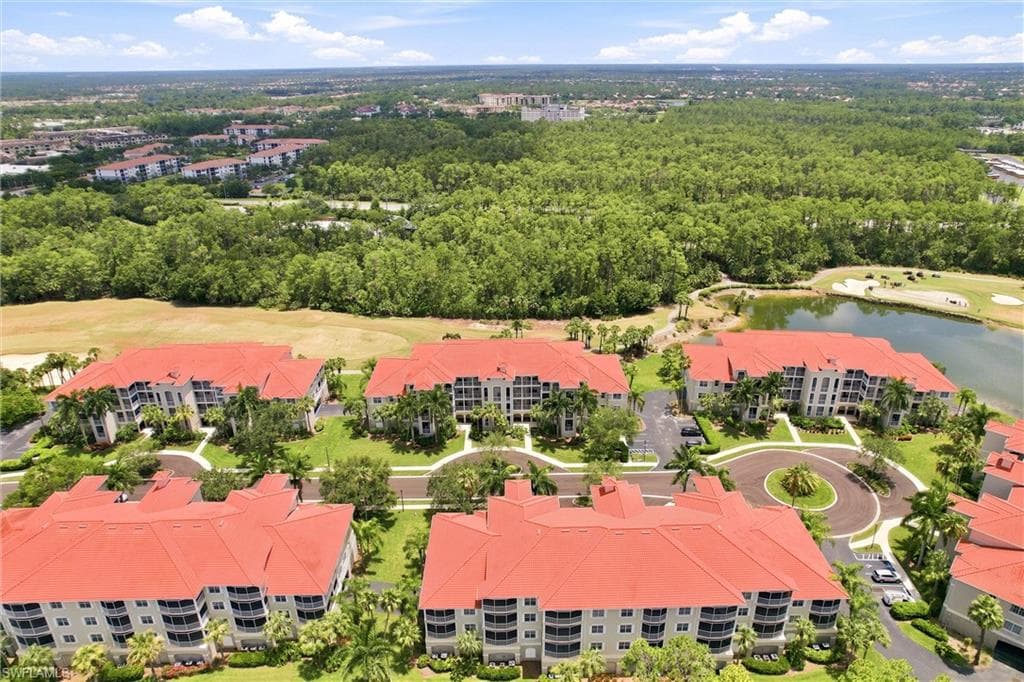 4874 Hampshire CT 303-33