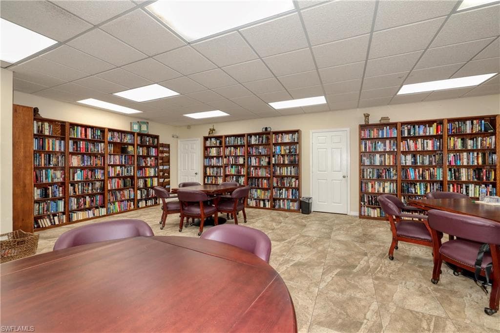 22589 Island Lakes DR-43