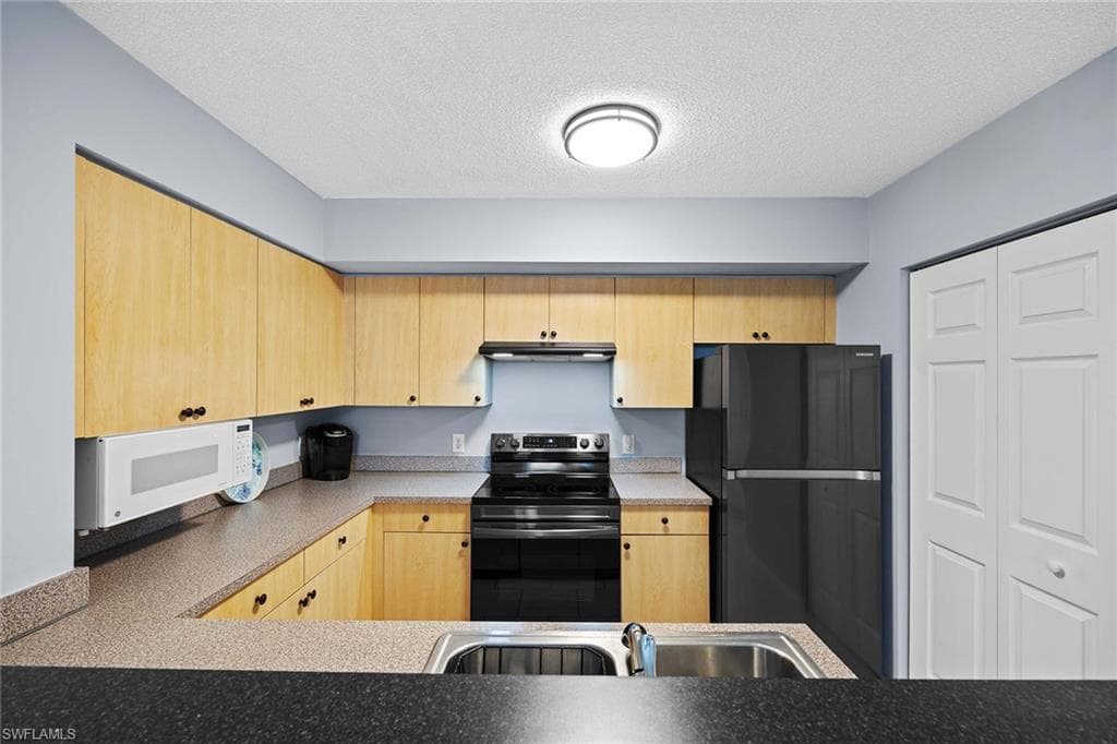 8635 River Homes LN 2205-7