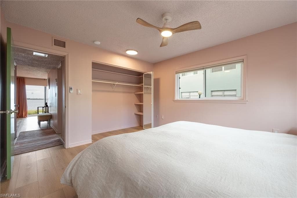 3225 E Riverside DR 31C-17