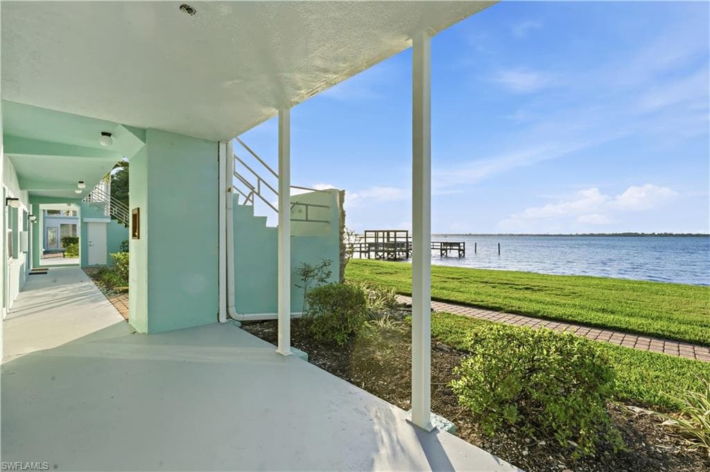 3225 E Riverside DR 31C-22