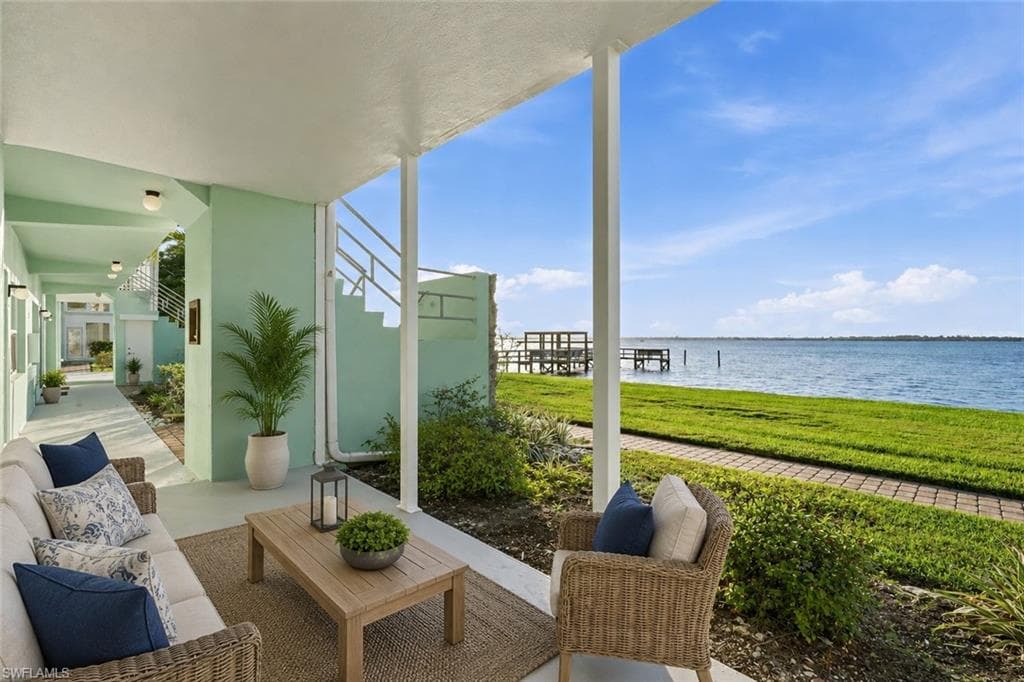 3225 E Riverside DR 31C-1