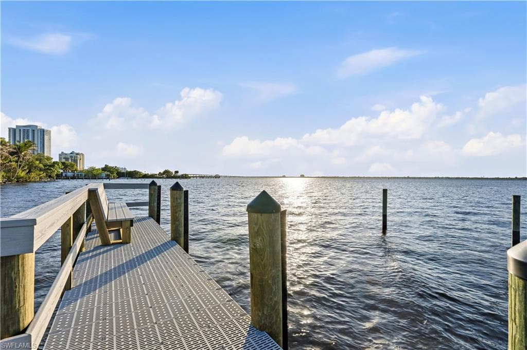 3225 E Riverside DR 31C-44