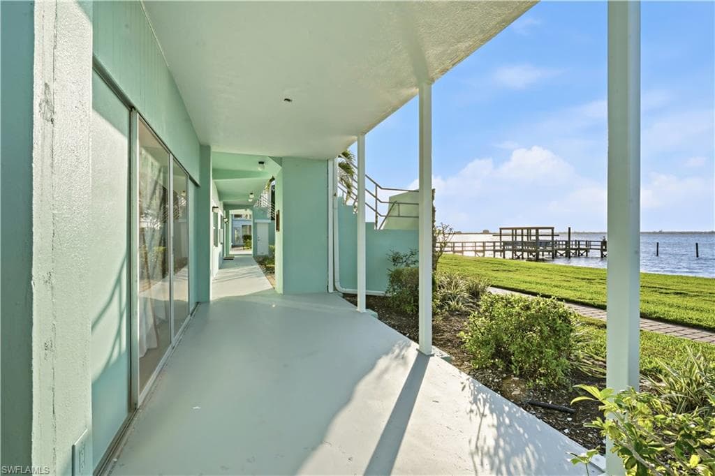 3225 E Riverside DR 31C-21