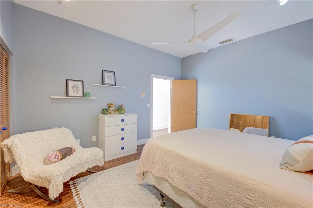 1215 Caloosa DR-23