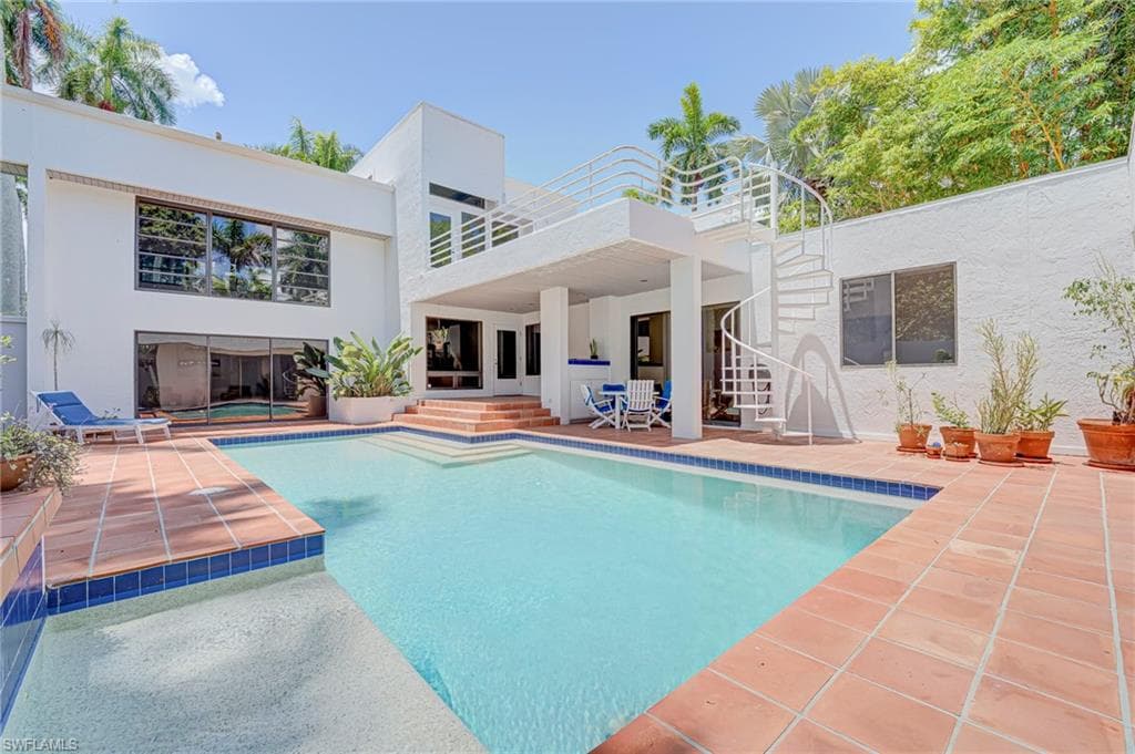 1215 Caloosa DR-1