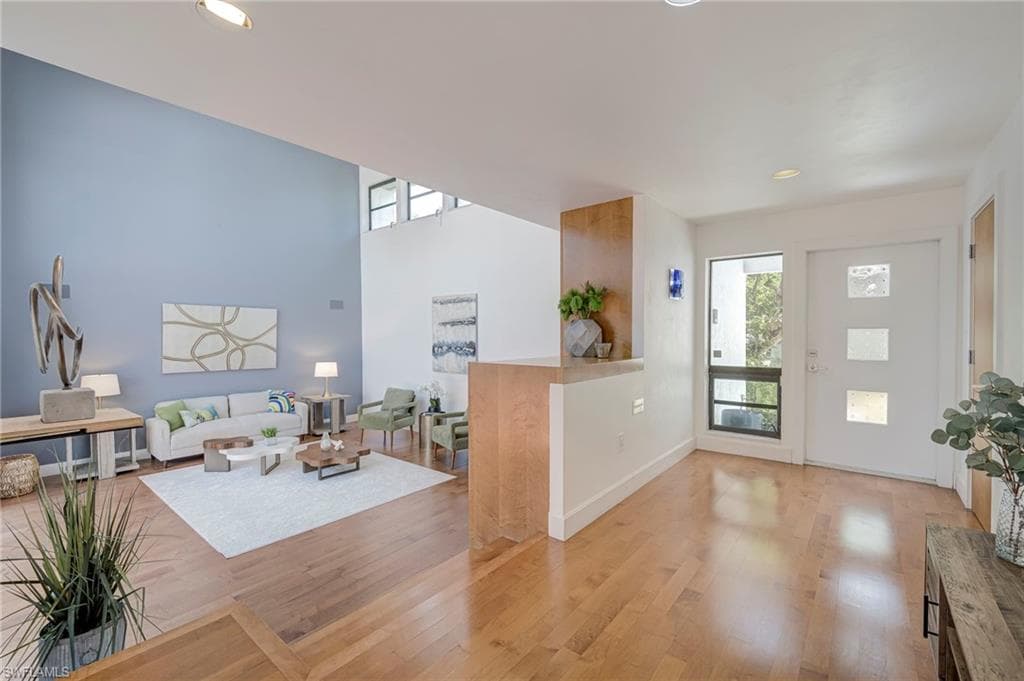 1215 Caloosa DR-4