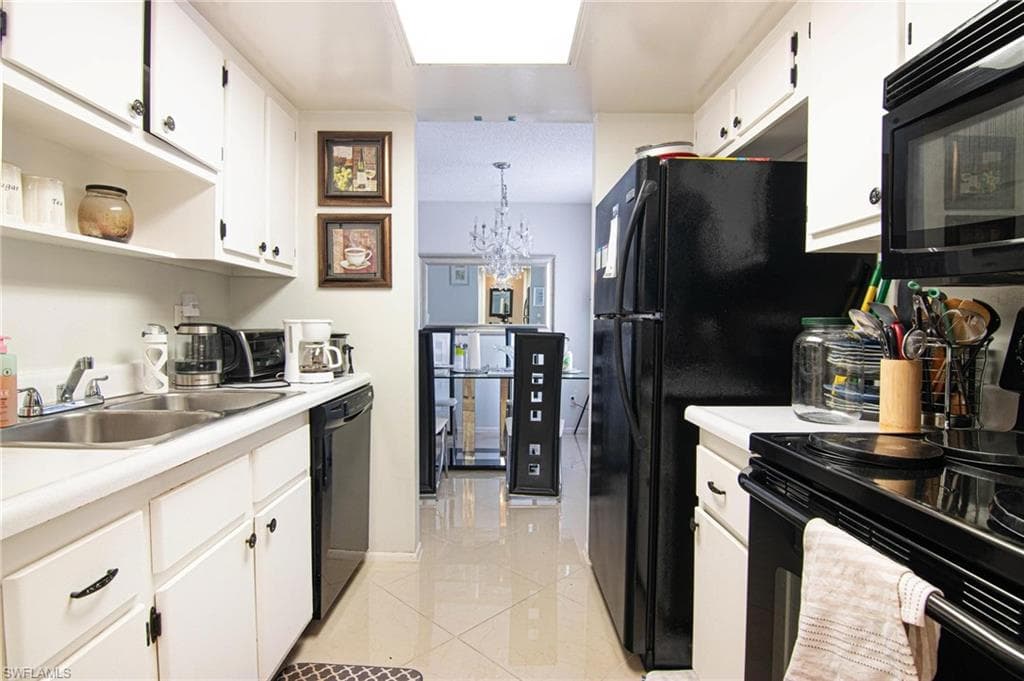 2366 E Mall DR 414-5