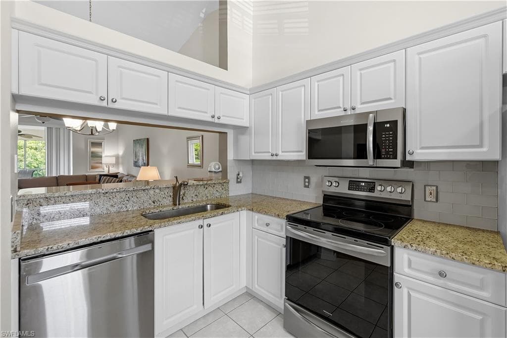 6605 Huntington Lakes CIR 203-13