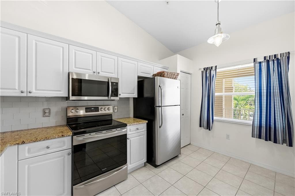 6605 Huntington Lakes CIR 203-12