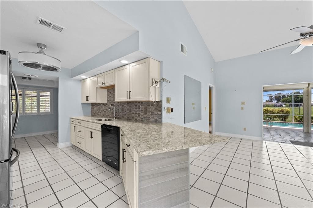 7305 Constitution CIR-15