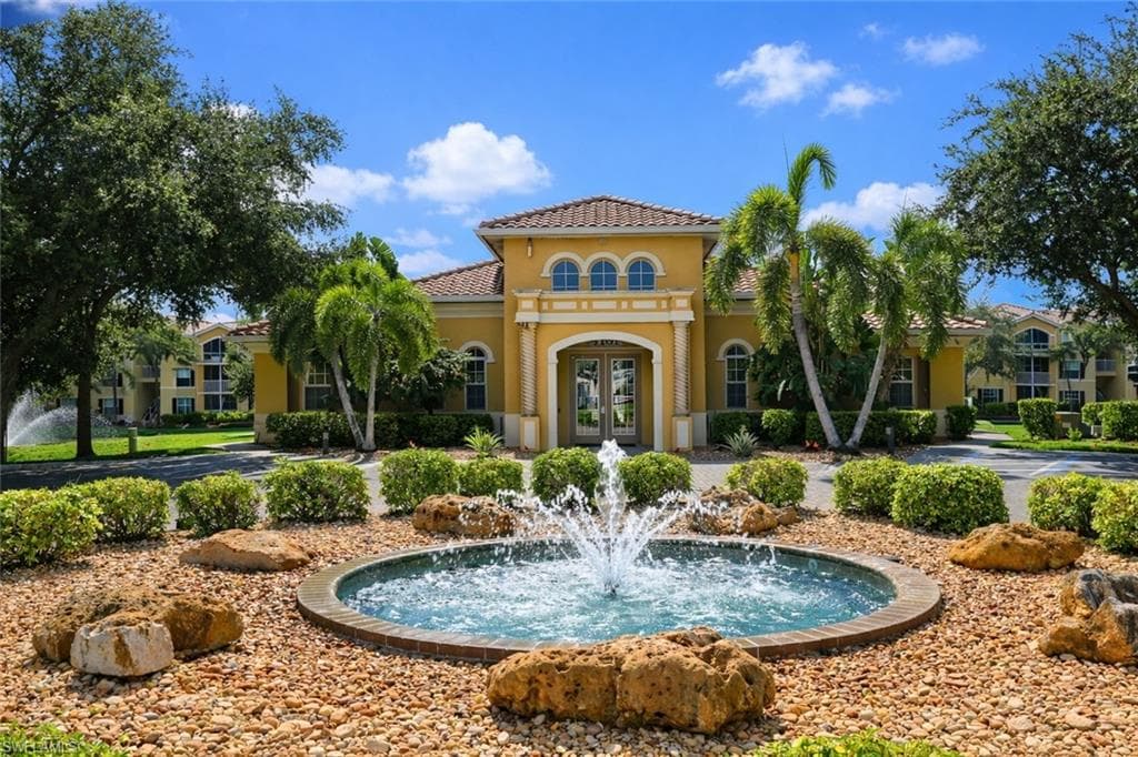 4105 Residence DR 707-1