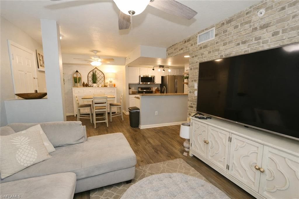 4105 Residence DR 707-4
