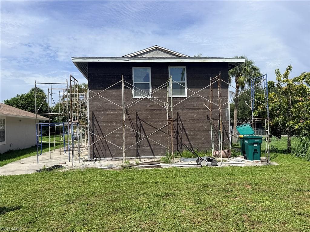 125 4th ST-5