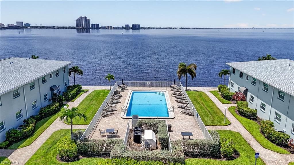 3340 N Key DR 7-1