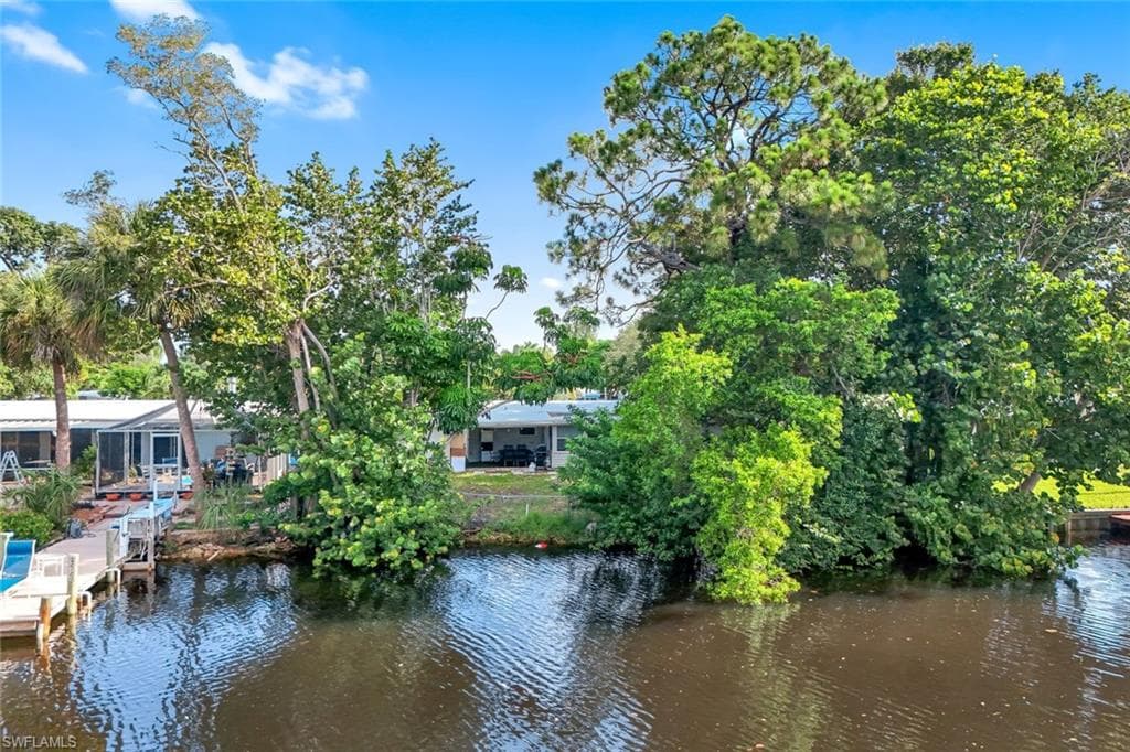 2140 Harbor LN-2