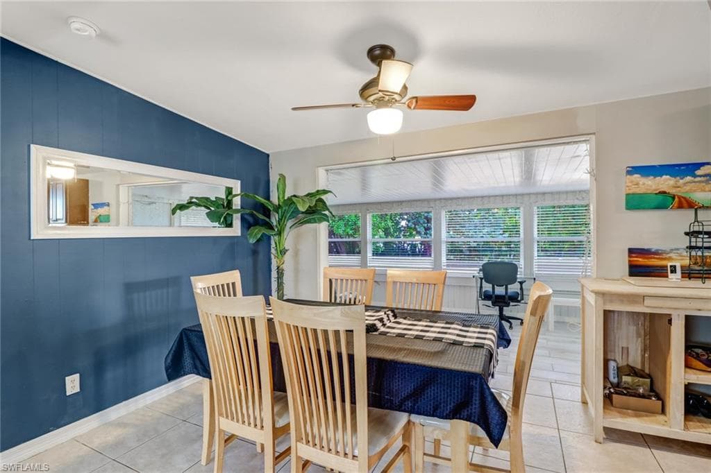 2140 Harbor LN-9