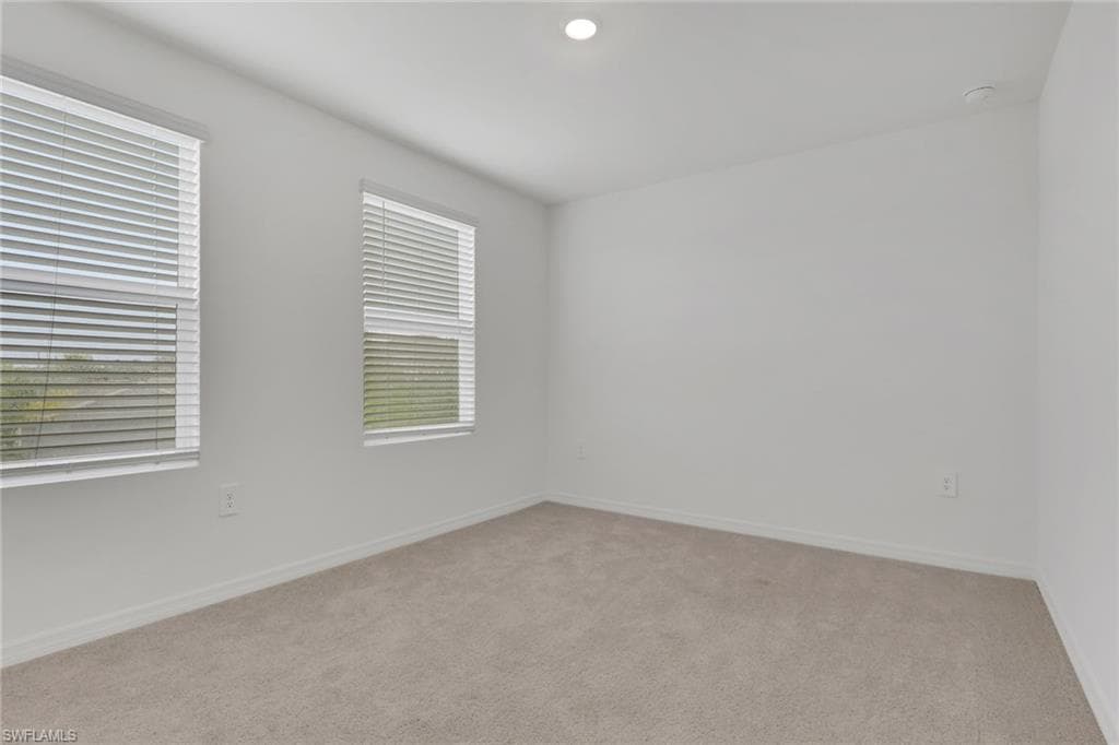 19550 Fairhill CT-28