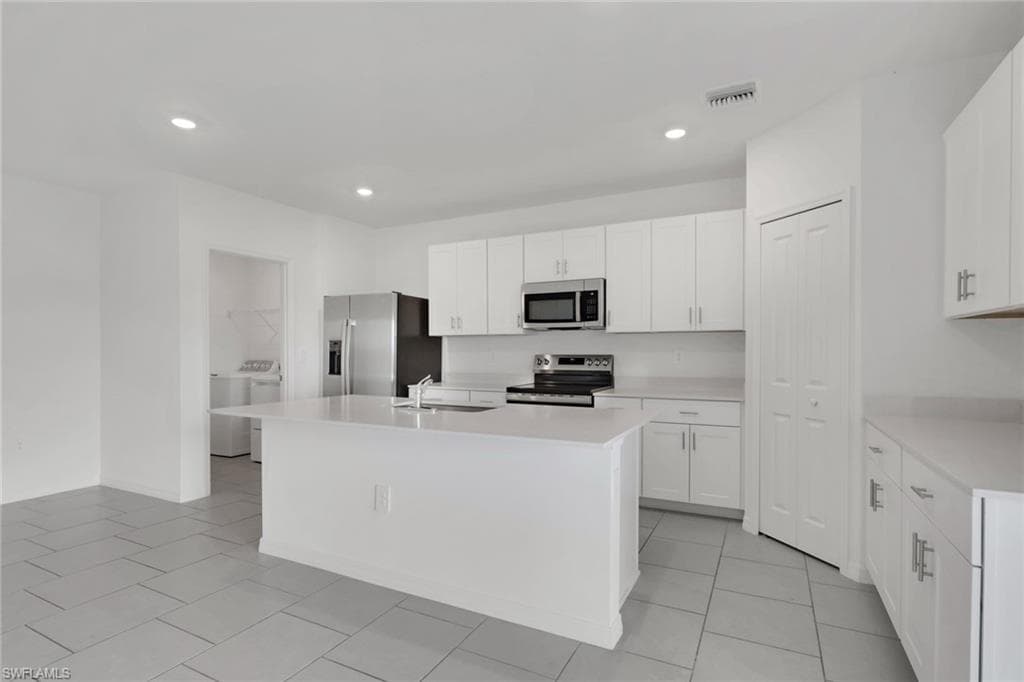 19550 Fairhill CT-10