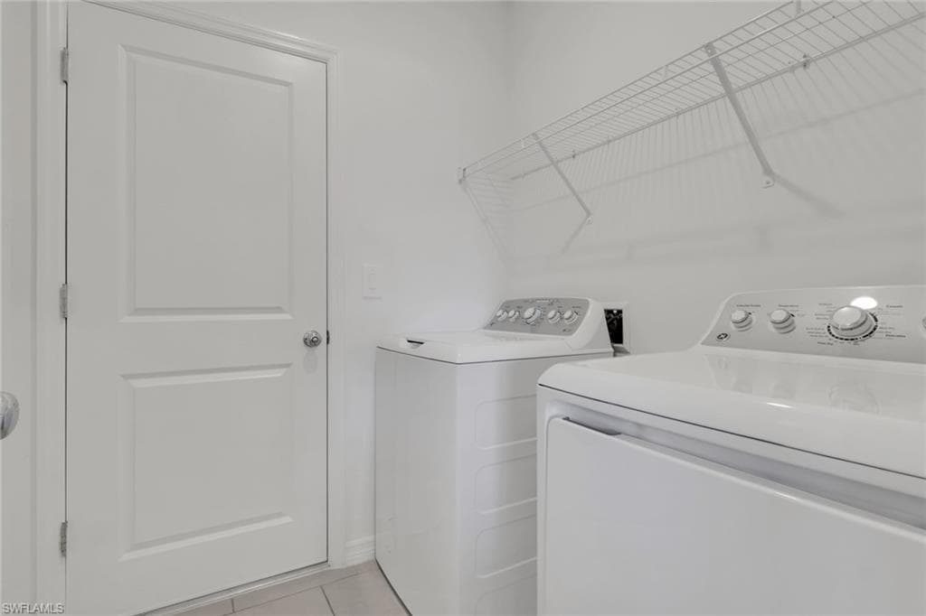 19550 Fairhill CT-15