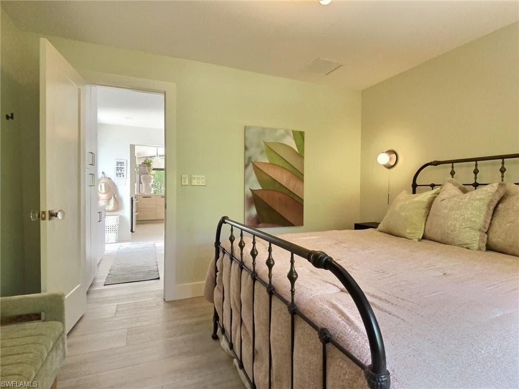 1031 Diana AVE-29