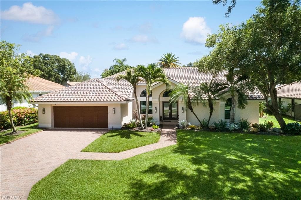 196 Monterey DR-1