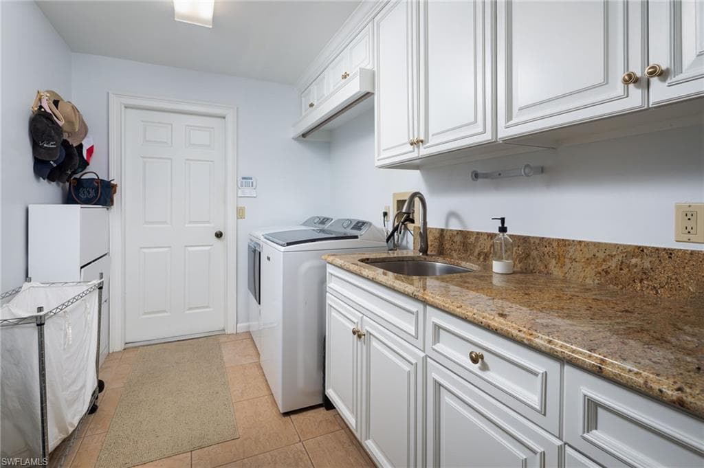 196 Monterey DR-29