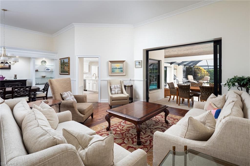 196 Monterey DR-4