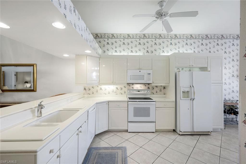 2036 Cascades DR 7-9