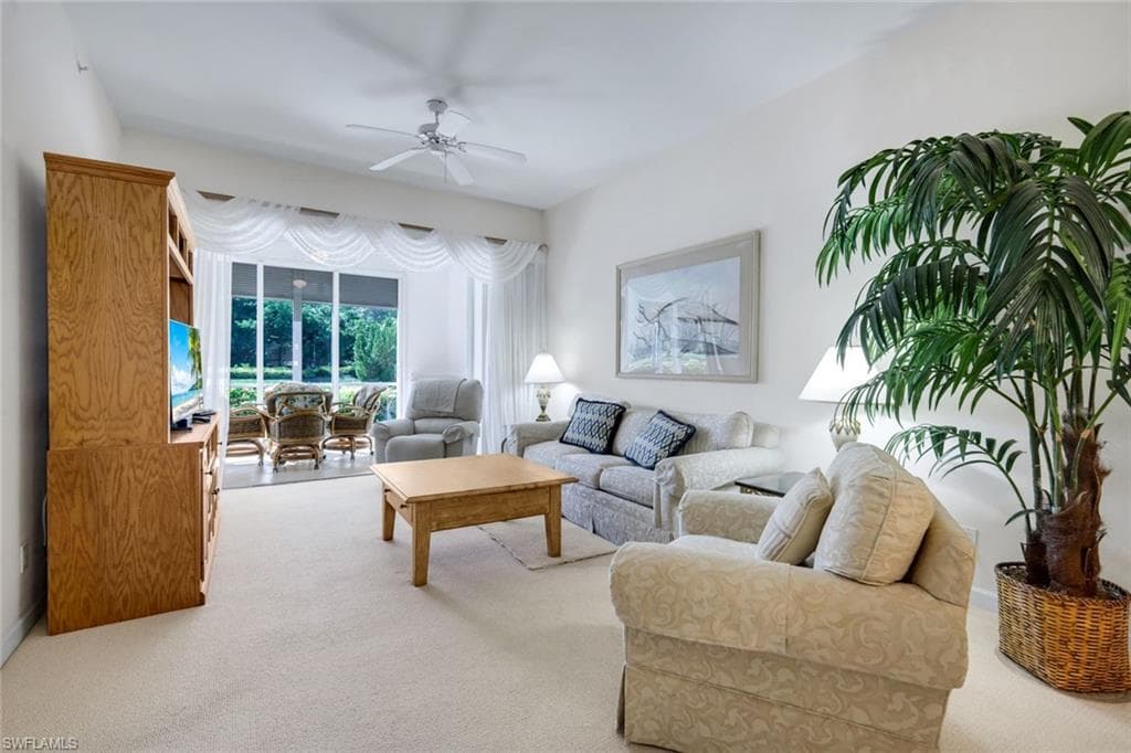 2036 Cascades DR 7-4