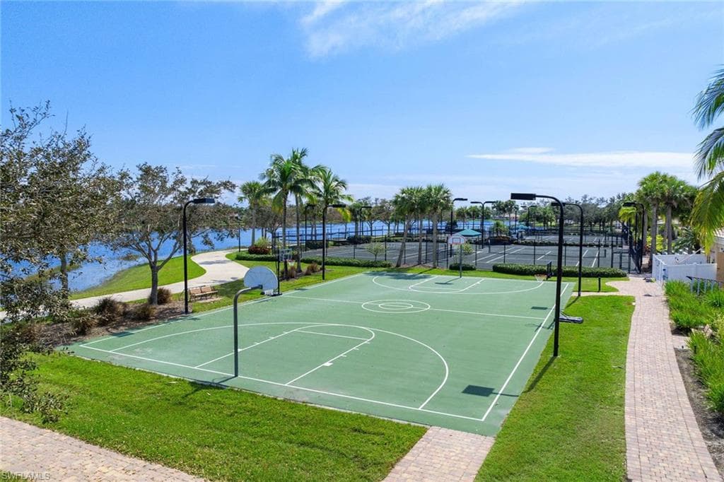 8562 Veronawalk CIR-47