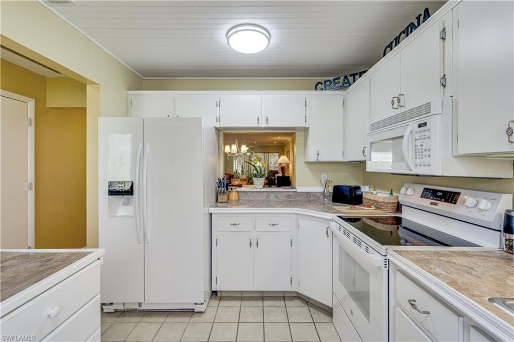 7079 Cedarhurst DR-7
