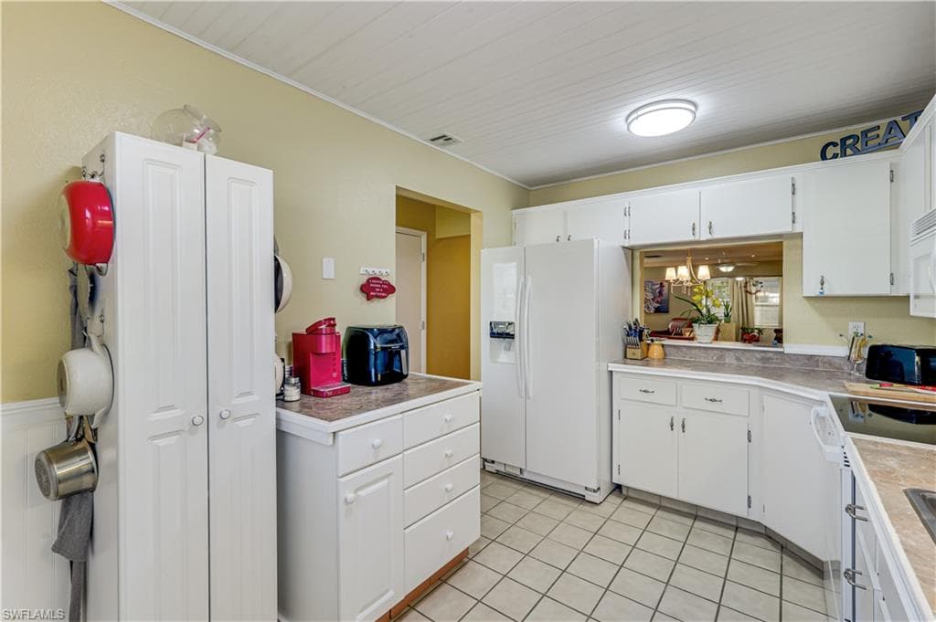 7079 Cedarhurst DR-8
