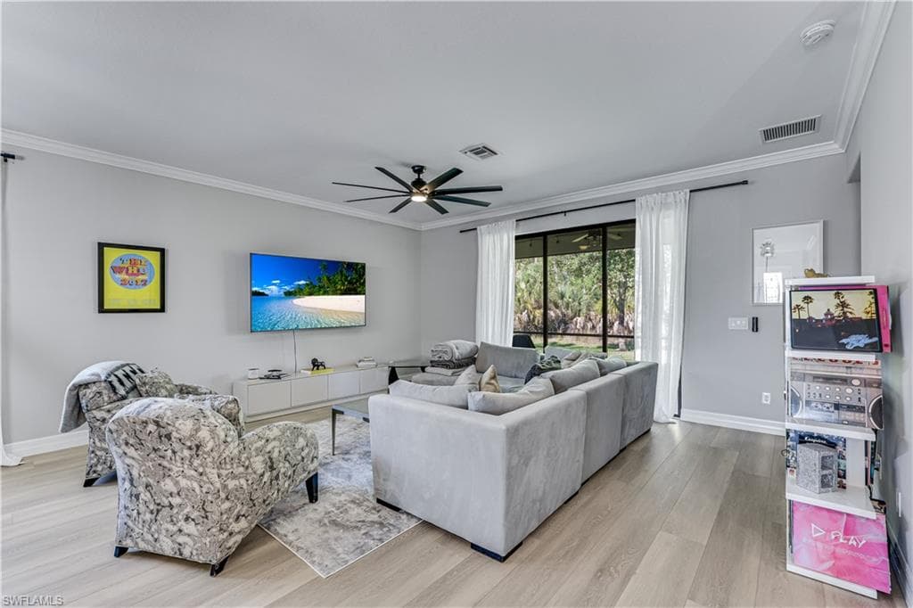 4331 Raffia Palm CIR-7