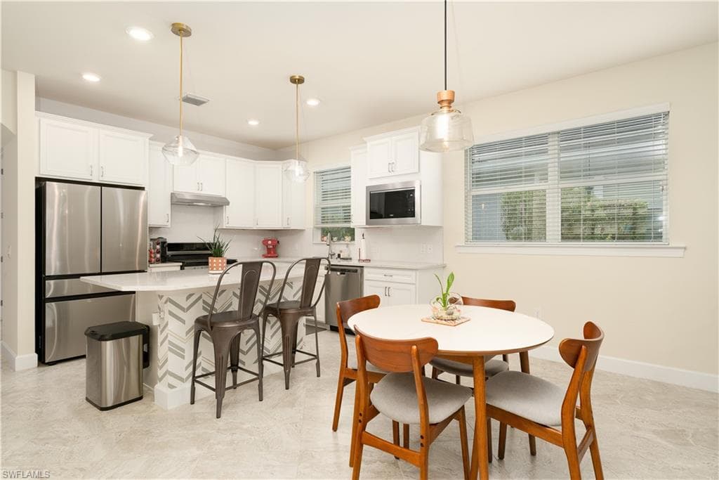10779 Manatee Key LN-6