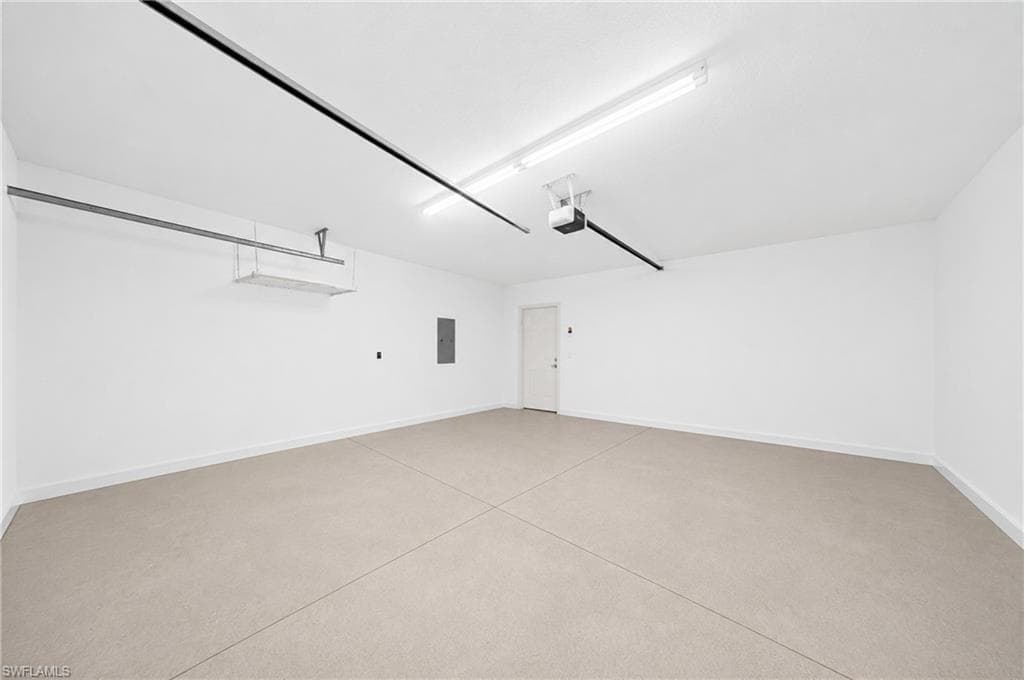 3204 Benicia CT-24