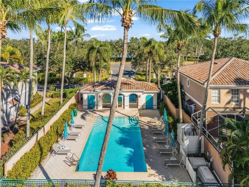 5669 Cove CIR-23
