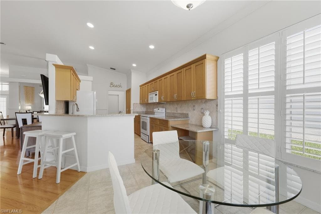 14846 Crescent Cove DR-12