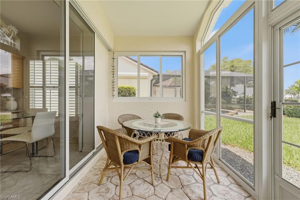 14846 Crescent Cove DR-18