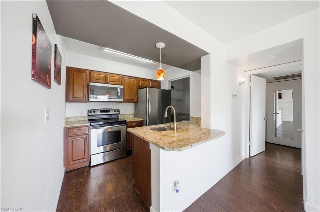 2925 Winkler AVE 920-1