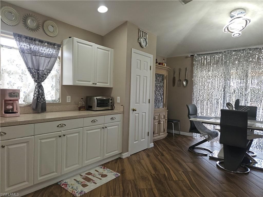 18300 Plumbago CT-15