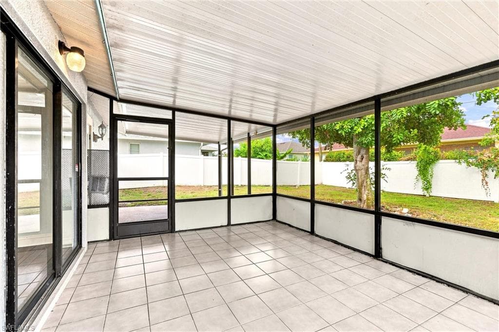 18500 Sarasota RD-23