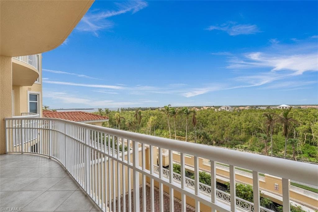 6081 Silver King BLVD 202-28