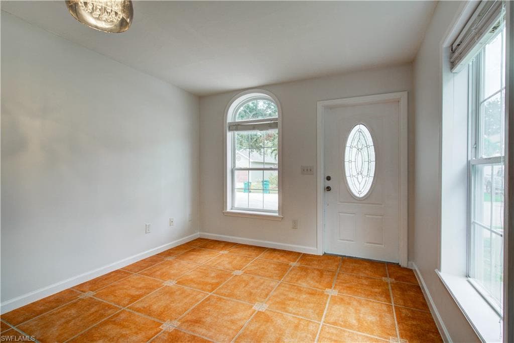434 Leawood CIR-24